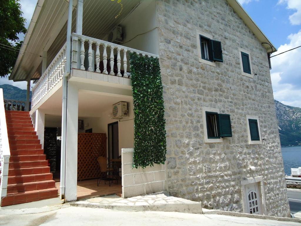 Apartments Vila San Kamenari Buitenkant foto