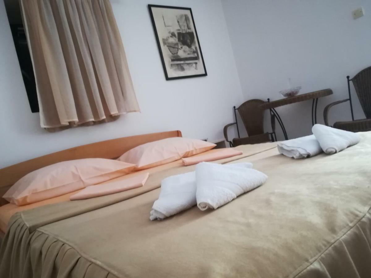 Apartments Vila San Kamenari Kamer foto